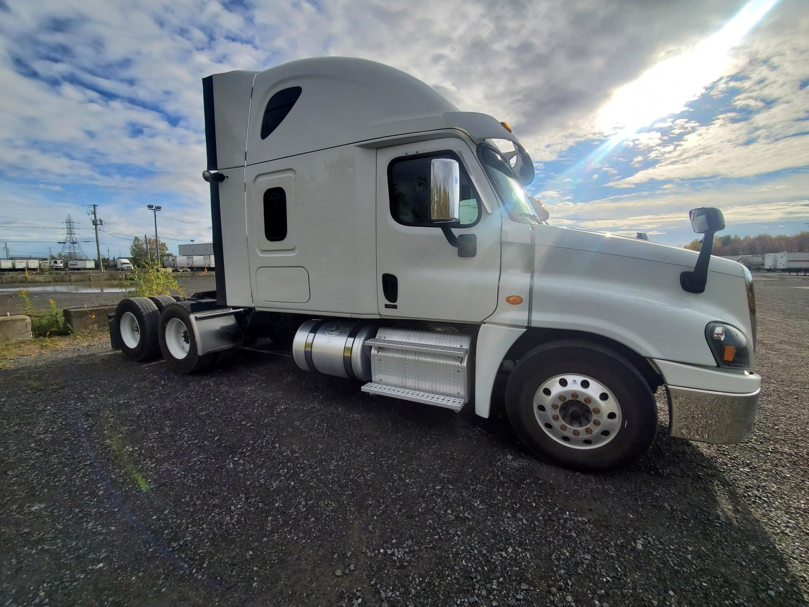 2017 Freightliner Cascadia Oscar Truck Sales   377022b 