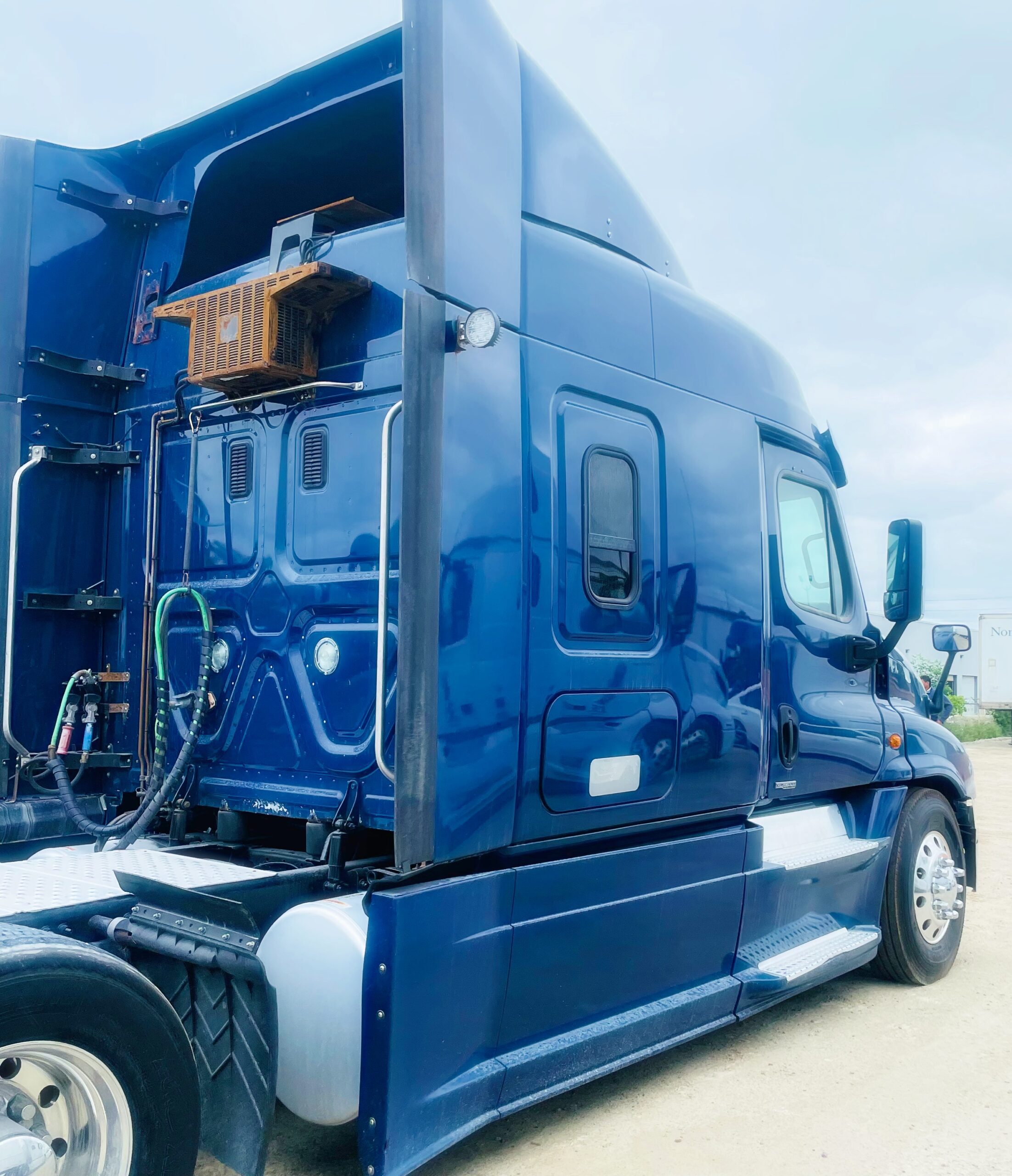 2016 FREIGHTLINER CASCADIA