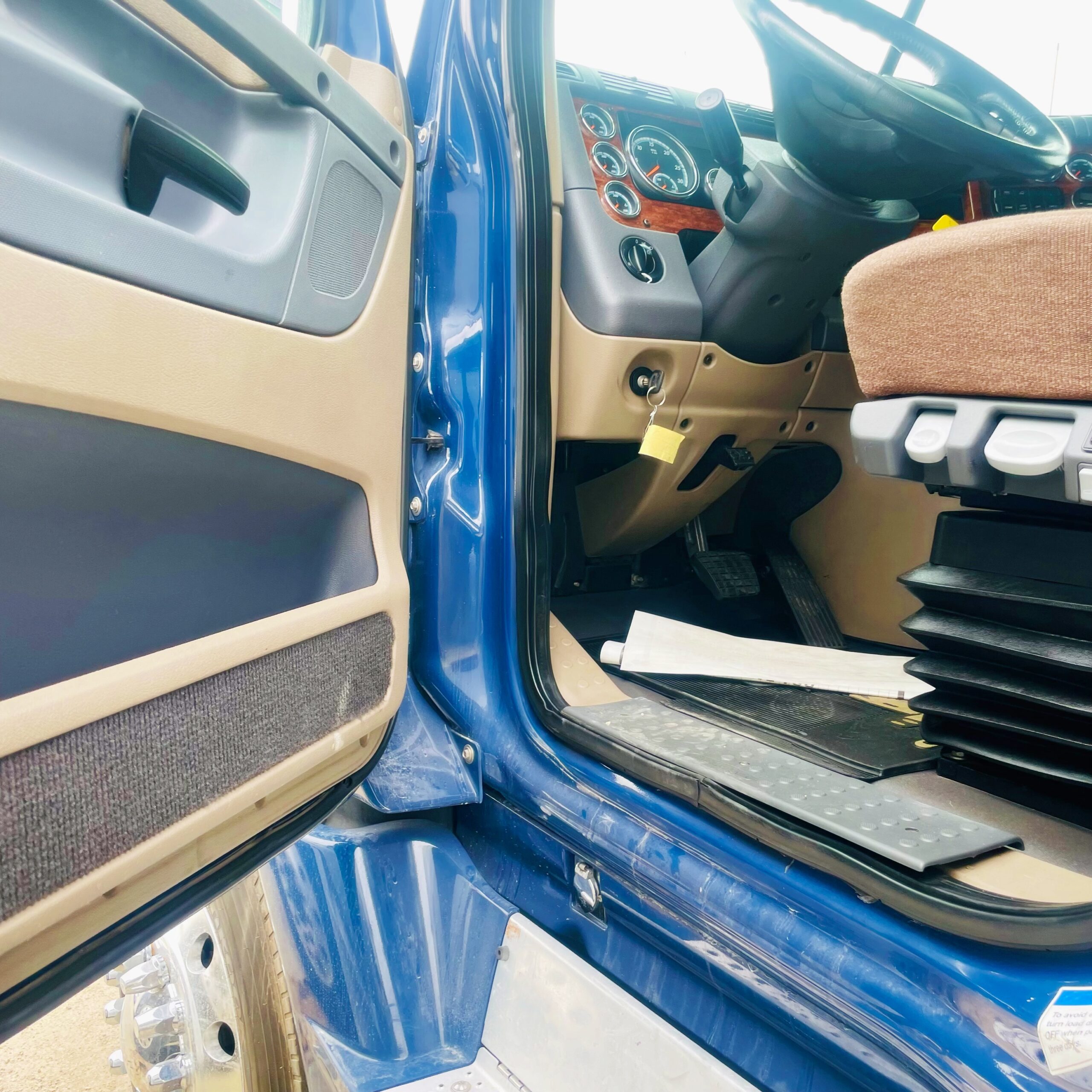 2016 FREIGHTLINER CASCADIA