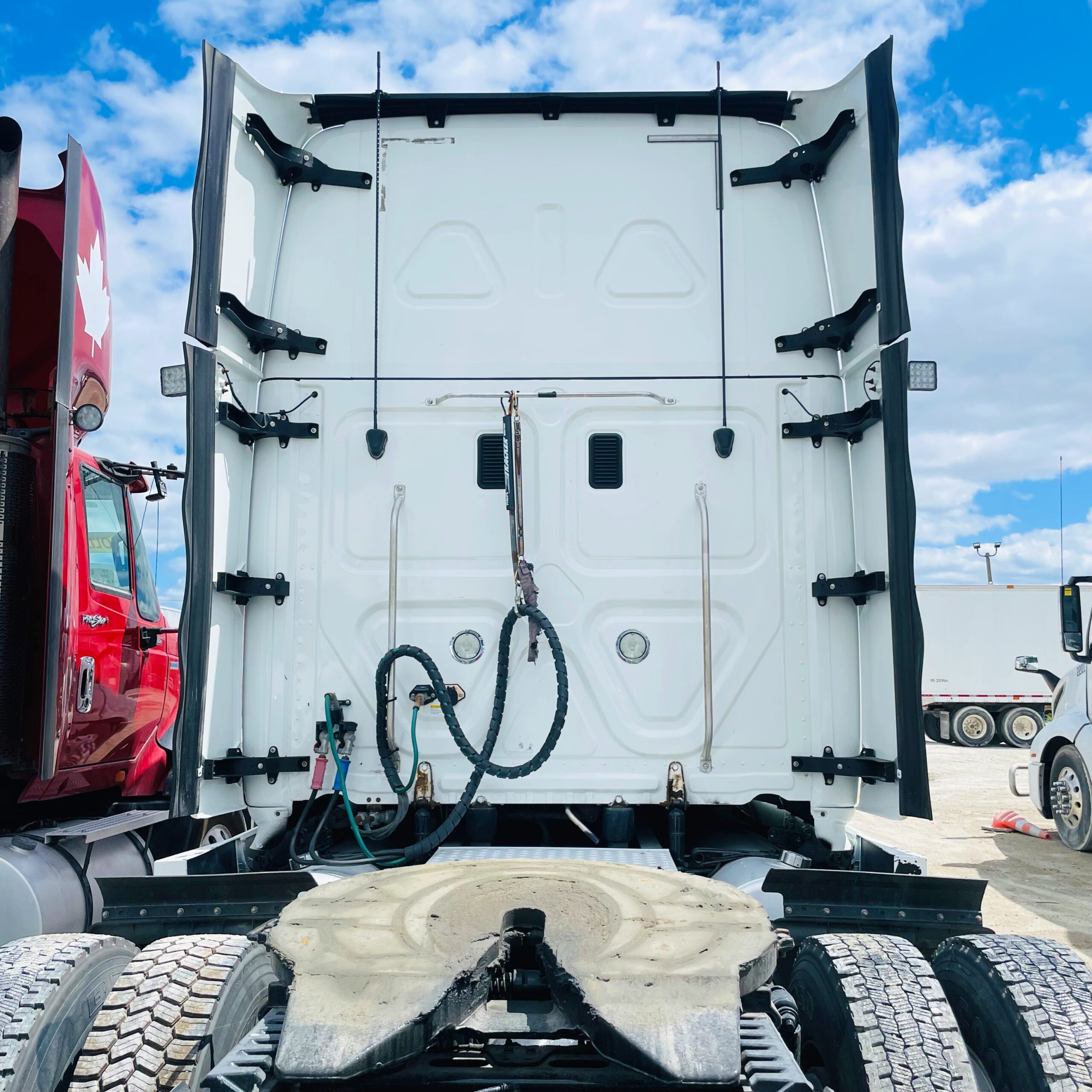 2016 FREIGHTLINER CASCADIA