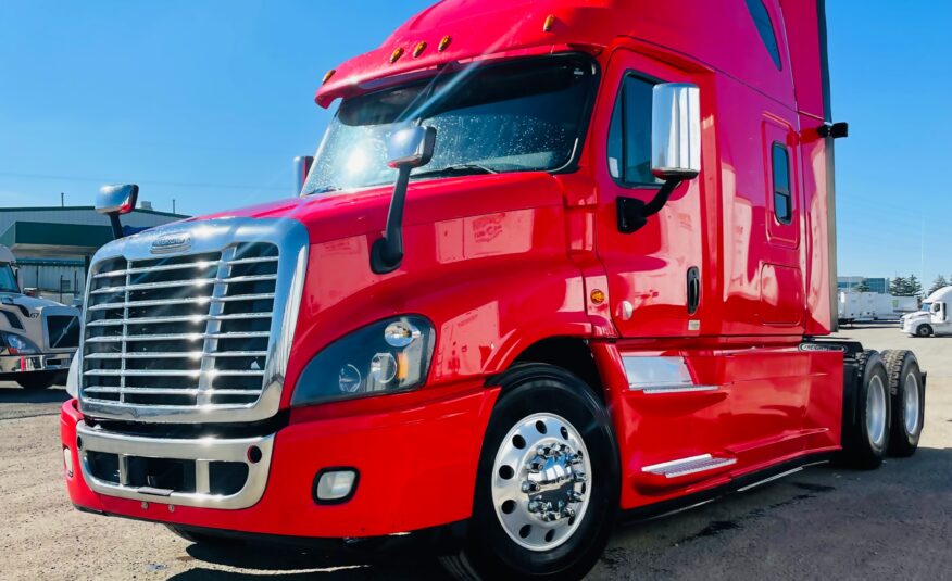 2016 FREIGHTLINER CASCADIA