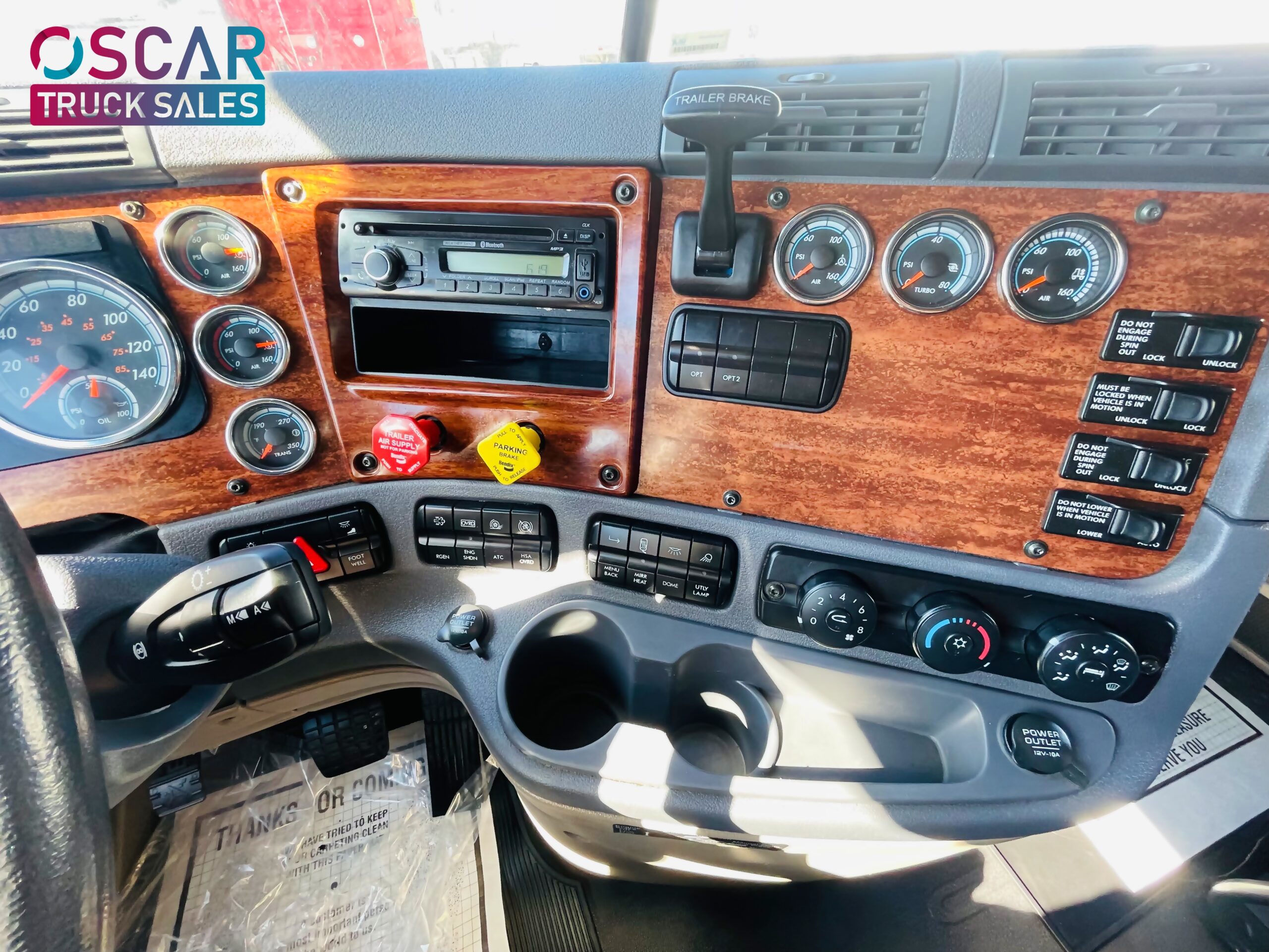 2017 FREIGHTLINER CASCADIA