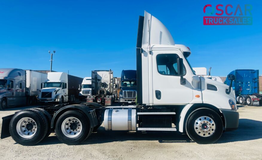 2017 FREIGHTLINER CASCADIA DAYCAB