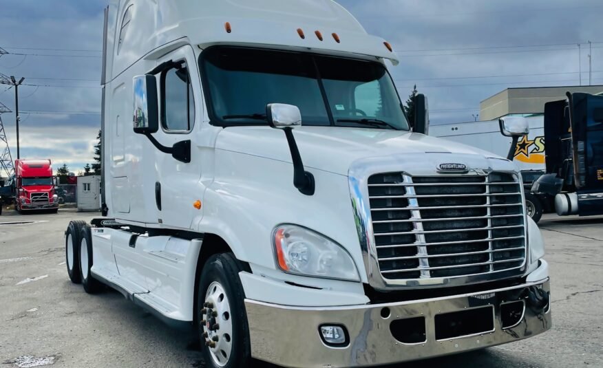 2016 FREIGHTLINER CASCADIA