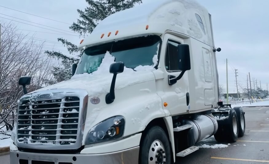 2017 FREIGHTLINER CASCADIA